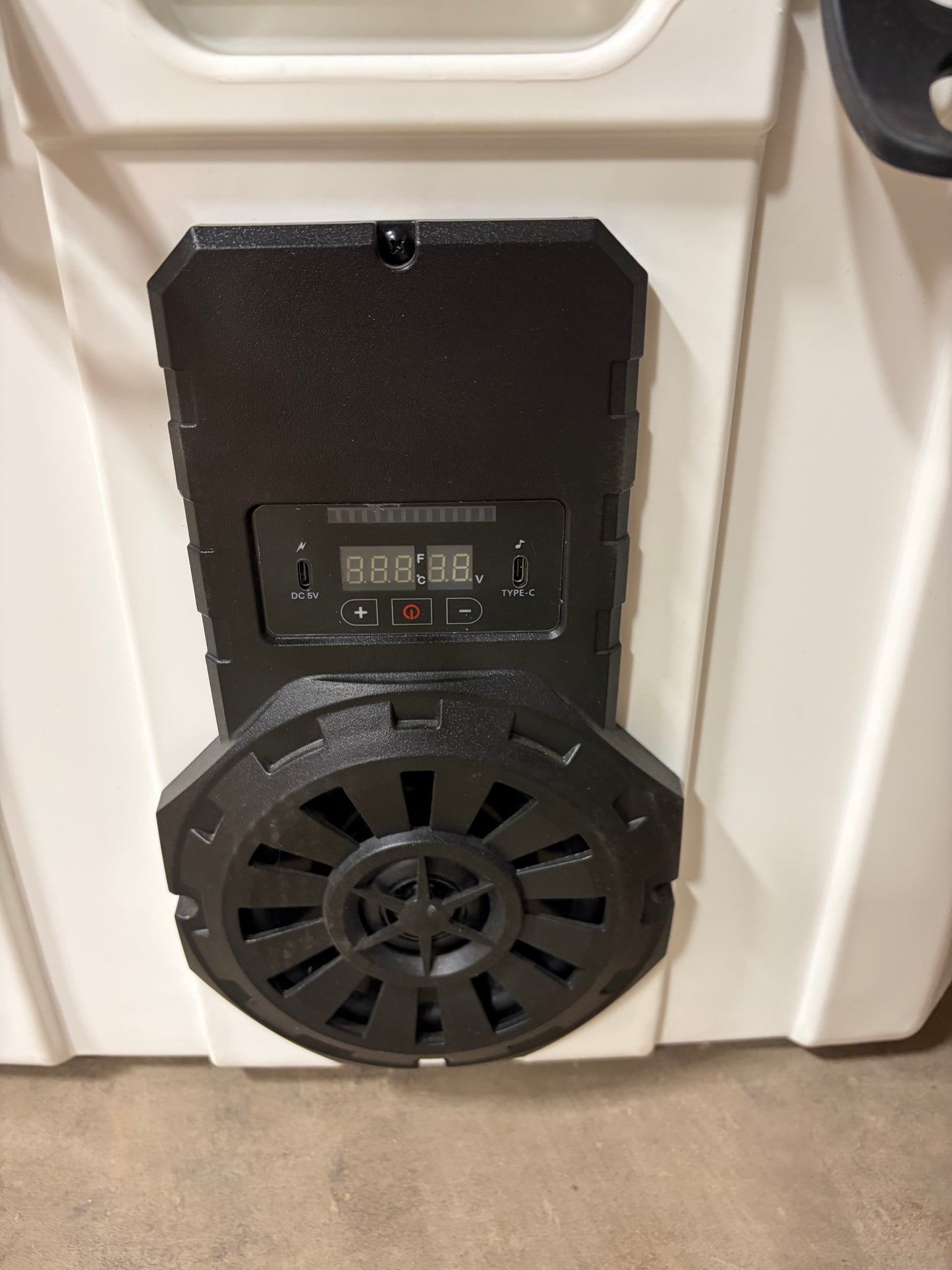 Hound Boxx- "Coldest Boxx on the Market"